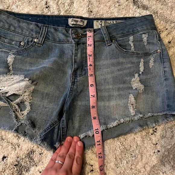 Women’s jean shorts size 9 - Picture 7 of 8